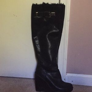 Fur lined mk boots